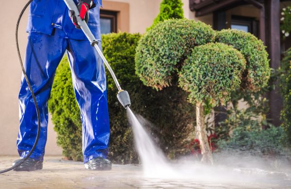 Driveway Cleaning in Escondido