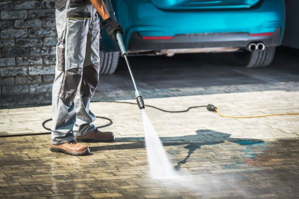 Driveway Pressure Washing in Escondido