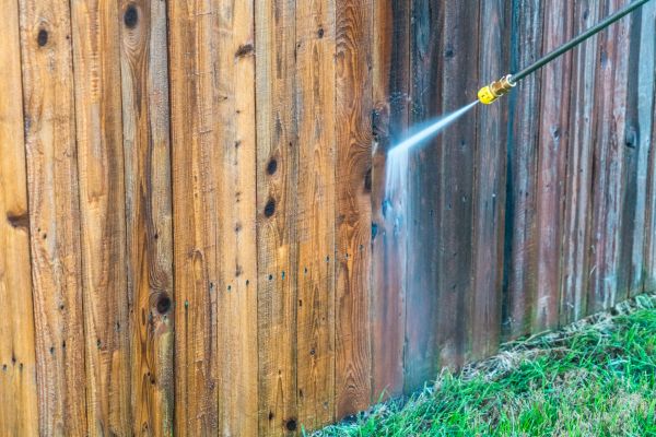 Fence Pressure Washing in Escondido