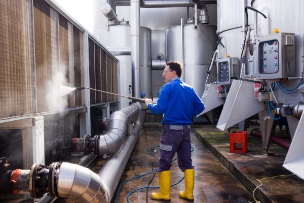 Industrial Pressure Washing in Escondido