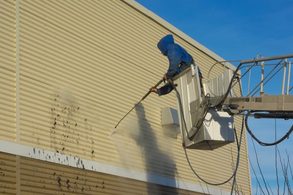 Commercial Exterior Cleaning in Escondido