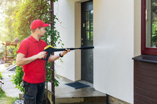 Cost of Building Exterior Cleaning in Escondido