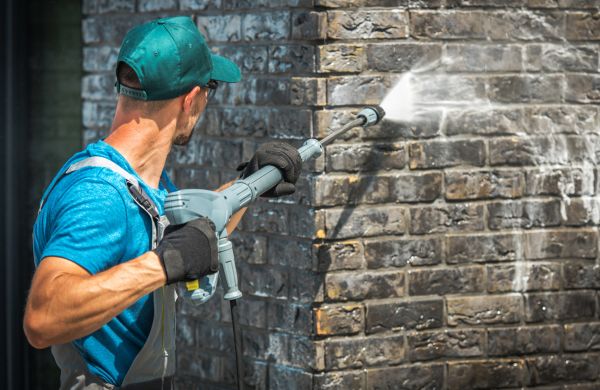 Cost of Brick Wall Cleaning in Escondido
