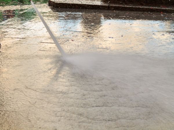 Cost of Pavement Cleaning Service in Escondido