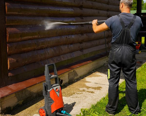 Cost of Log Home Pressure Washing in Escondido