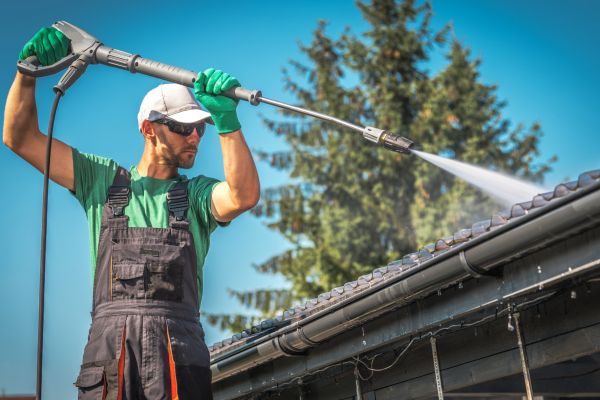 Cost of Gutter Jetting in Escondido