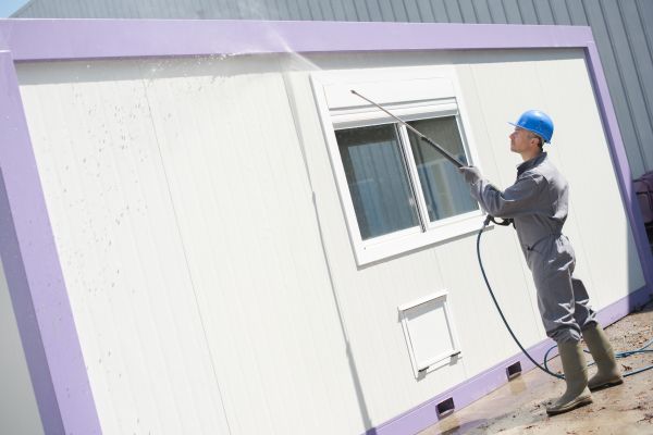 Cost of Apartment Pressure Washing in Escondido