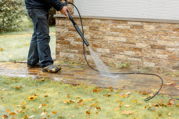 Cost of Residential Powerwashing in Escondido